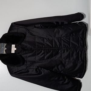 JONES NEW YORK M Petite Black Puffer Jacket with fax fur neckline